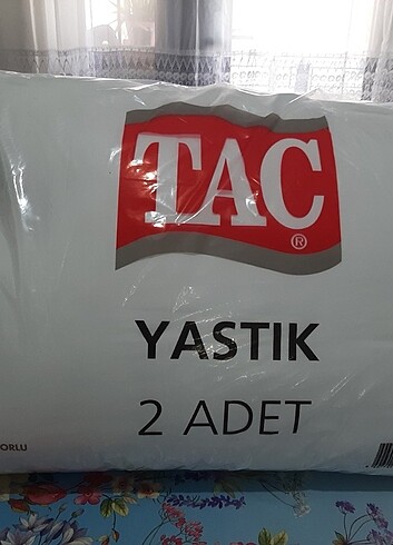 Taç yastık 