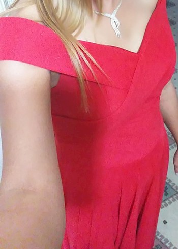 Kırmızı Abiye - Görsel 3