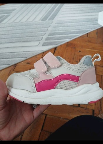 LC Waikiki kız çocuk spor ayakkabı