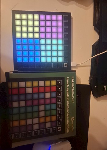 LAUNCHPAD MİNİ MK3 DJ SETİ