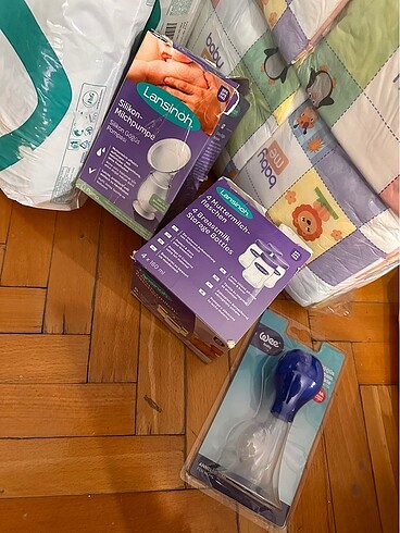 Lansinoh vakumlu süt sağma/ 4lü süt saklama kabı