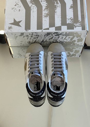 Golden Goose Deluxe Golden Goose Deluxe Altın Ayakkabı