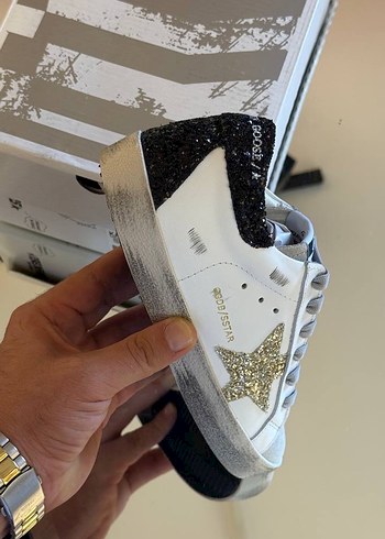 Golden Goose Deluxe Altın Ayakkabı