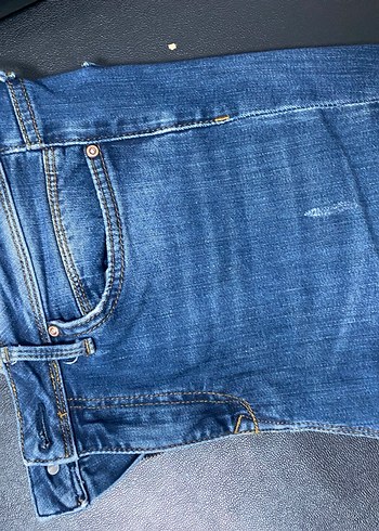 Parlak Mavi Kemerli Kadın Kot Pantolon - Görsel 4