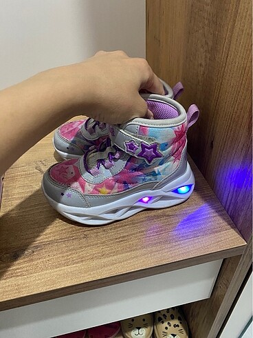 26 Beden Skechers bot
