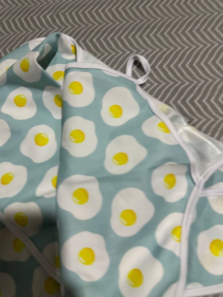 Pastel renkli baskılı bebek önlüğü - Görsel 2