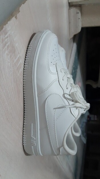 Beyaz spor ayakkabı