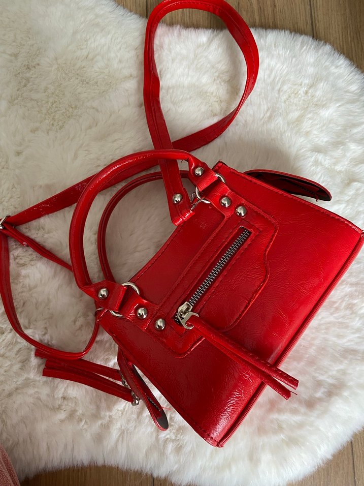Kırmızı Rugan Kadın El Çantası - Görsel 3