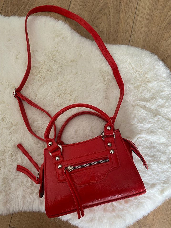Kırmızı Rugan Kadın El Çantası - Görsel 4