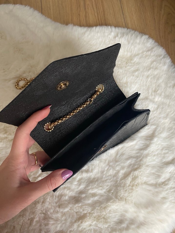 Siyah çanta - Görsel 4