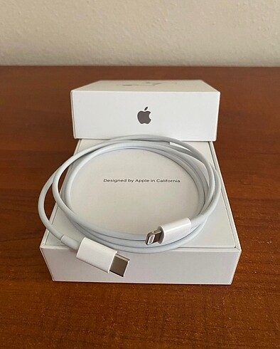 İPhone şarj kablosu