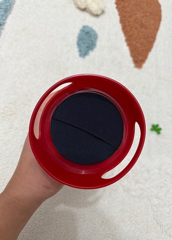 Kırmızı Çocuk dökülmeyen kap - Görsel 2