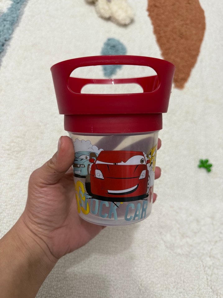 Kırmızı Çocuk dökülmeyen kap - Görsel 3