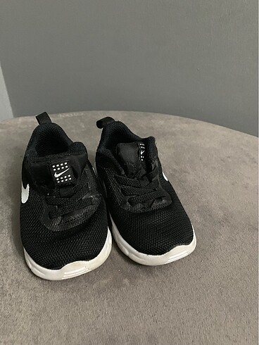 Nike çocuk spor ayakkabi (21 numara)