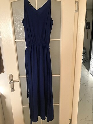 Saks mavisi askılı elbise