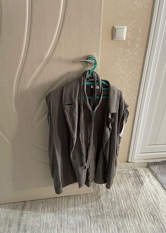 Defacto gri müslin yelek - Görsel 2