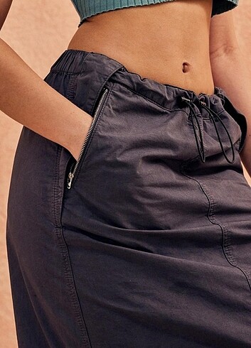 Urban Outfitters BDG Y2K KARGO MAKSİ ETEK