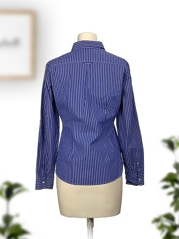 42 Beden Massimo Dutti Gömlek %70 İndirimli.