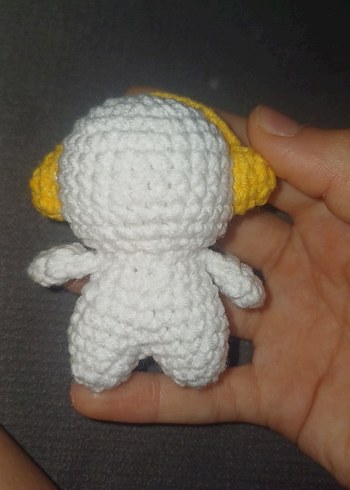 Diğer Beyaz ve Sarı El Örgüsü Peluş Oyuncak