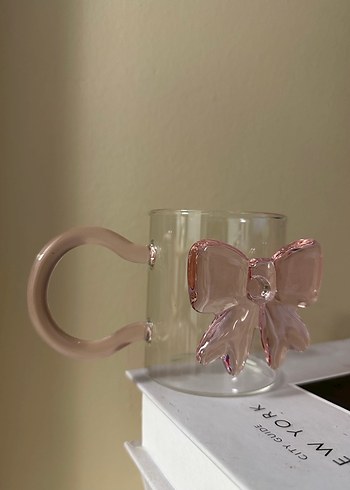 Fiyonk Detaylı Şeffaf Kupa - Görsel 2