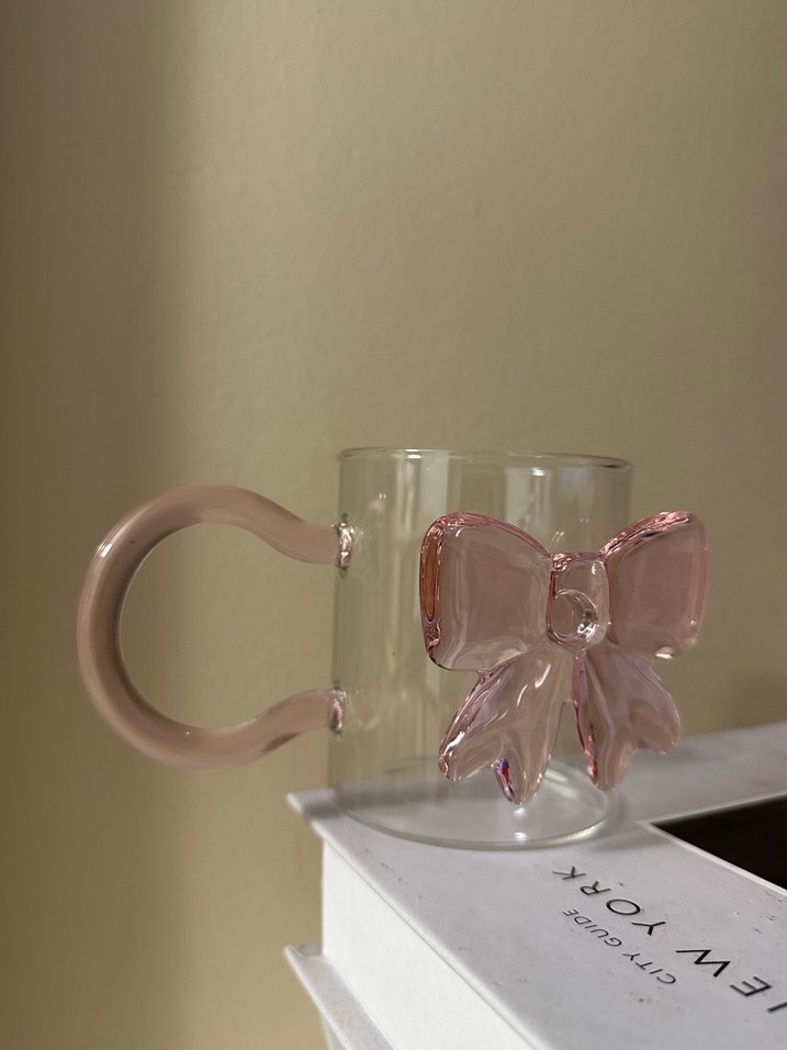 Fiyonk Detaylı Şeffaf Kupa - Görsel 2