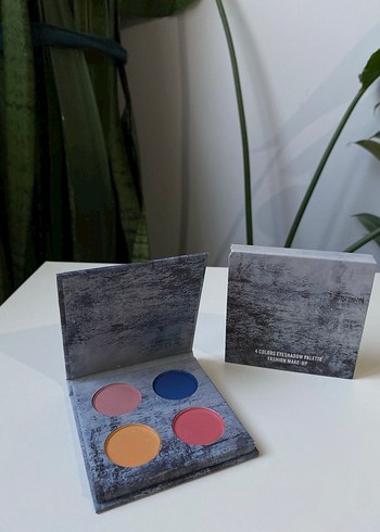 4 Renkli Koyu Göz Farı Paleti - Görsel 6