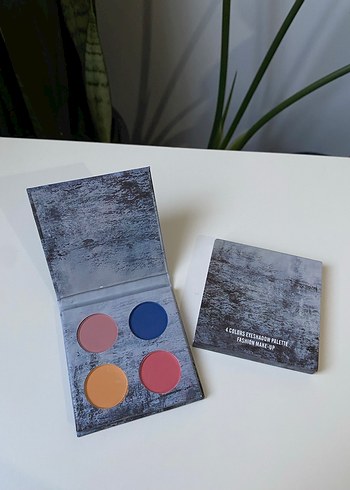 4 Renkli Koyu Göz Farı Paleti - Görsel 3