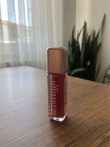 Lip Gloss Unfilter Beauty 30 Wild Cherry - Görsel 5