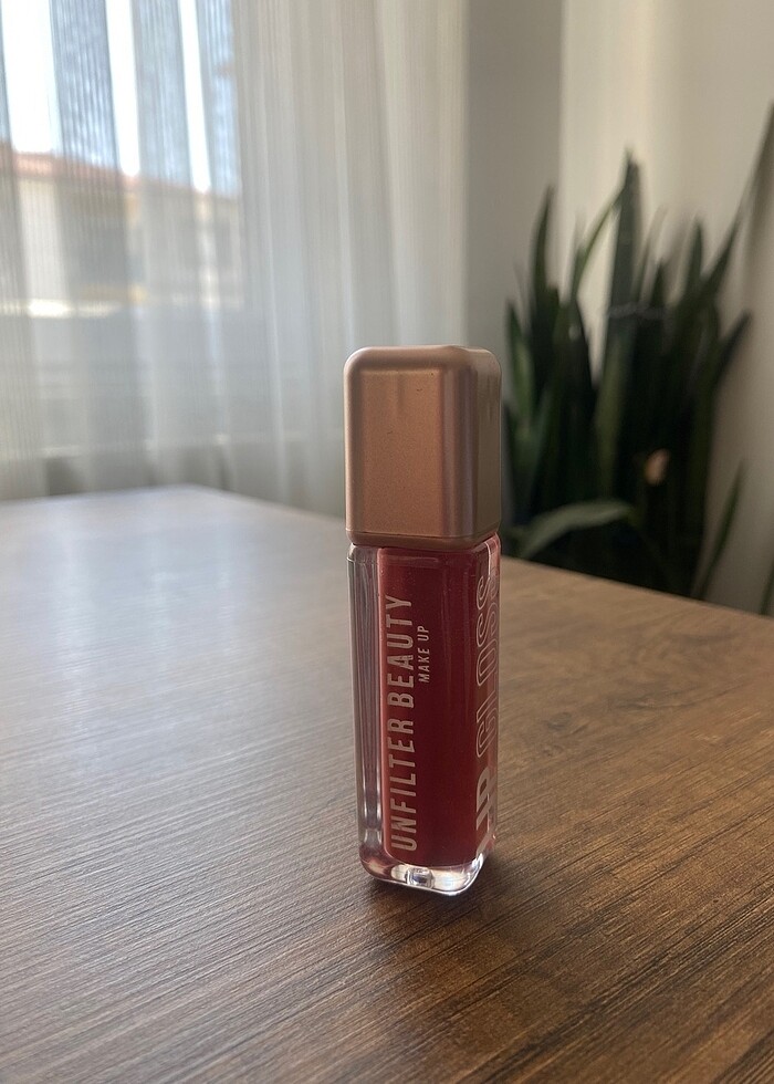 Lip Gloss Unfilter Beauty 30 Wild Cherry - Görsel 5