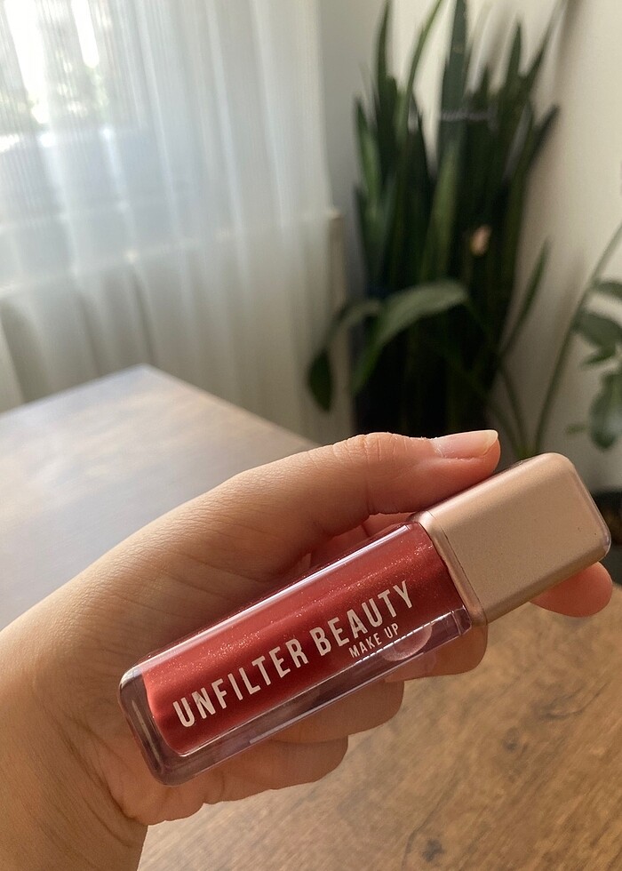 Lip Gloss Unfilter Beauty 30 Wild Cherry - Görsel 2