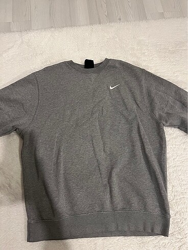 Nike sweatshirt