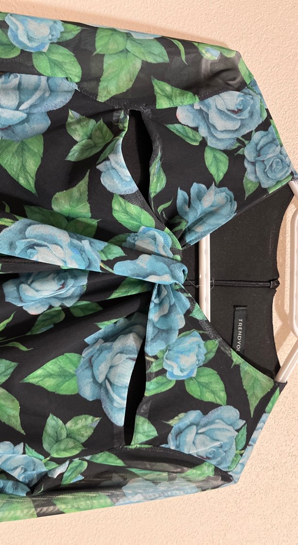 Çiçek Desenli Uzun Kollu Midi Elbise - Görsel 3