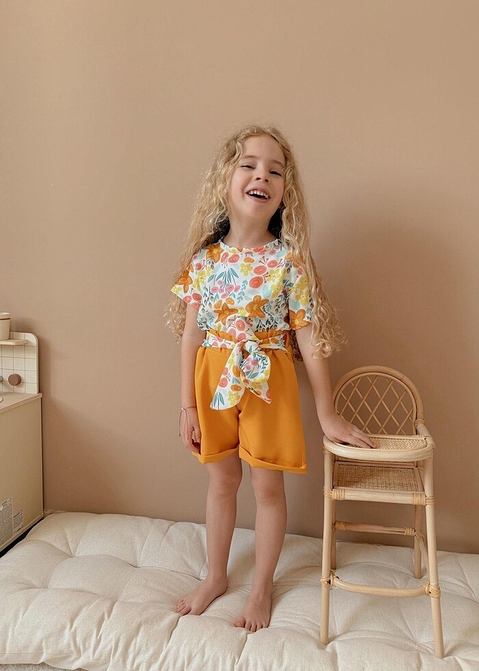 Canlı desenleriyle tam yazlık takım - Görsel 3