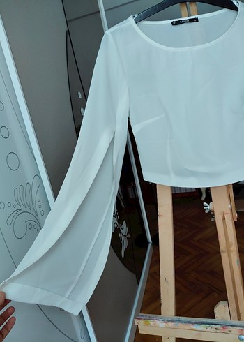 Beyaz Uzun Kollu Kısa Kesim gömlek - Görsel 2