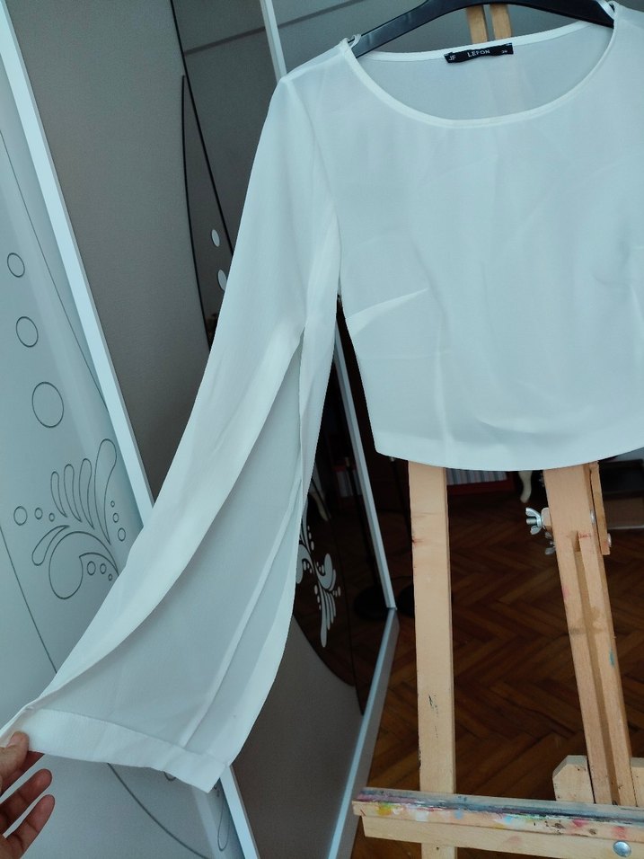 Beyaz Uzun Kollu Kısa Kesim gömlek - Görsel 2