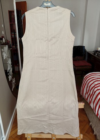 Kolsuz Pilili Midi elbise - Görsel 2