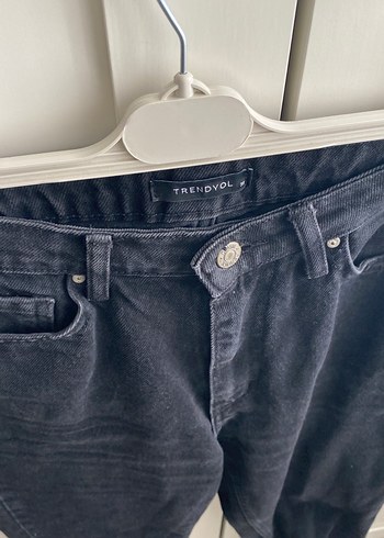 Trendyol & Milla Siyah Kadın mom jeans