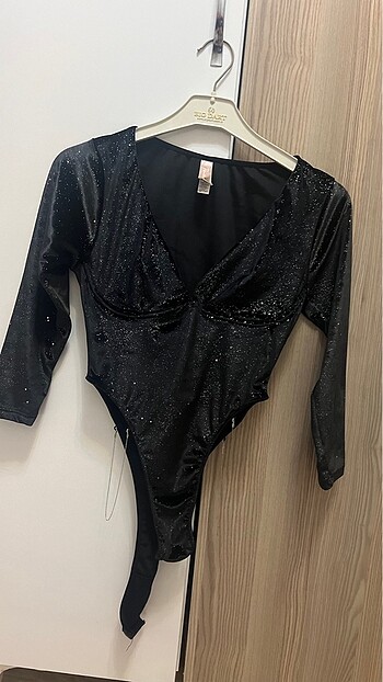 s Beden siyah Renk Penti Siyah Simli Bodysuit