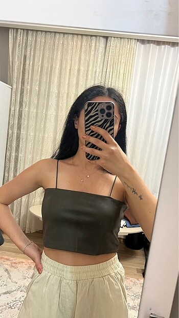 Deri Crop