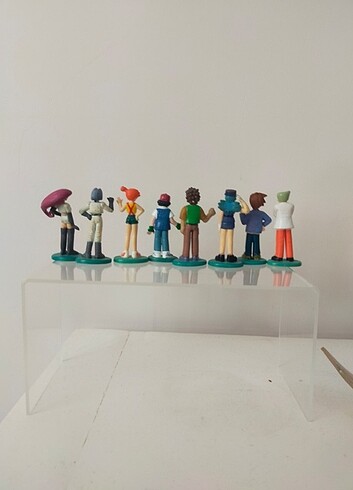 Pokemon karakterleri ash misty brock roket takimi figur gary