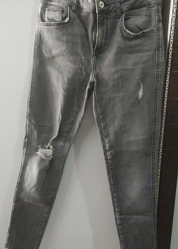 Gri Yırtık Detaylı Kadın Kot Pantolon - Görsel 2