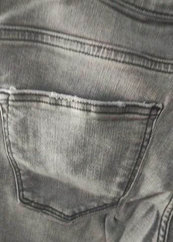 Gri Yırtık Detaylı Kadın Kot Pantolon - Görsel 5