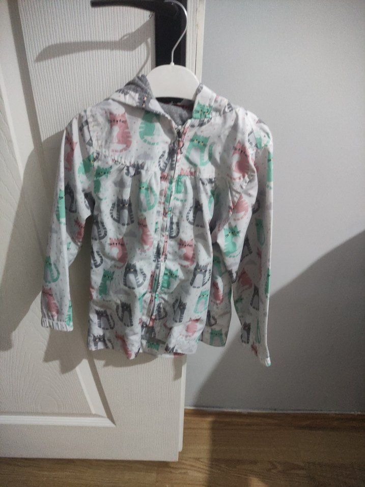 Kız Çocuk Gri Desenli Uzun Kollu yagmurluk - Görsel 2