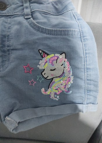 Nakışlı Mavi Kız Denim Şort - Görsel 2