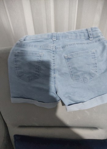 Nakışlı Mavi Kız Denim Şort - Görsel 4