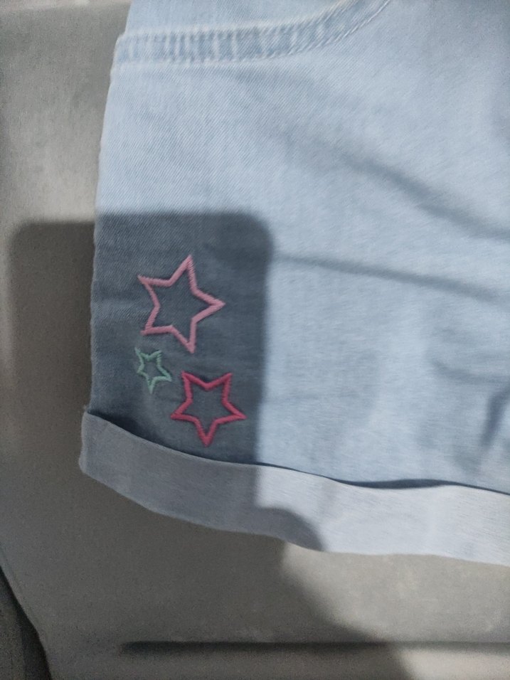 Nakışlı Mavi Kız Denim Şort - Görsel 3