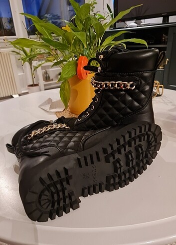 Guess Guess Orijinal Kadın Bot