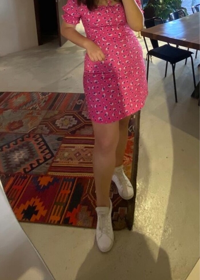 Desenli elbise - Görsel 3