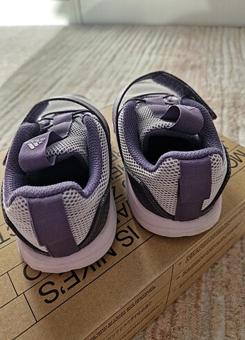 26 Beden Adidas çocuk ayakkabı