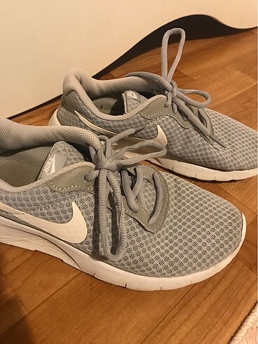 Nike spor ayakkabı